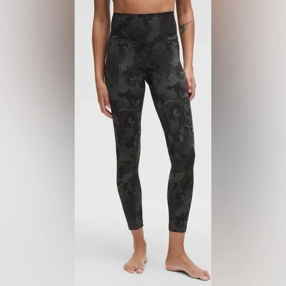 lululemon Align™ High-Rise Pant 25" Heritage Lace Pattern like new no callouts - Picture 1 of 2